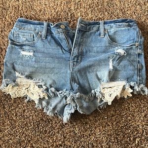 Destroyed lace shorts